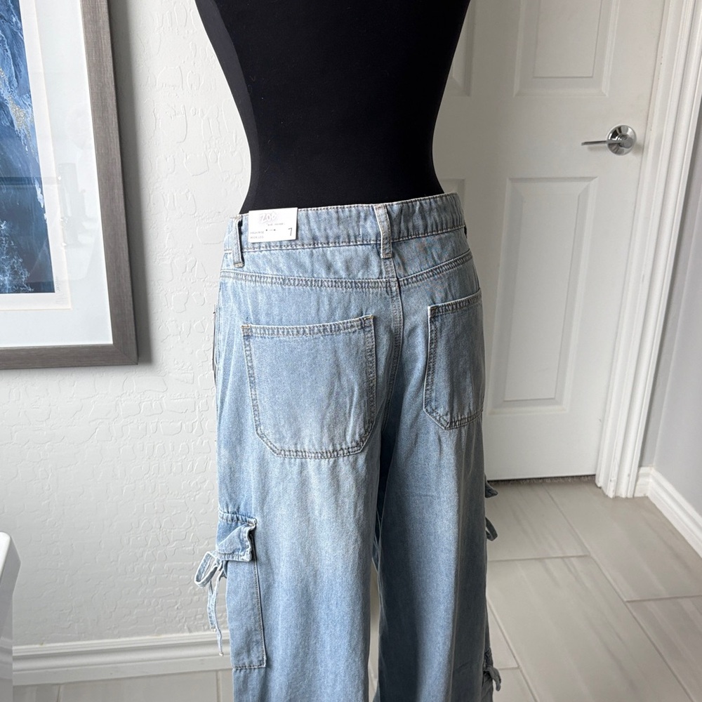 High Rise Wide Leg Cargo Jeans - Picture 3 of 8
